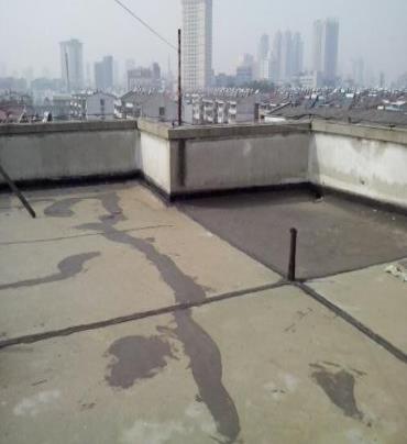 瀍河漏水维修 楼顶漏水是什么原因，楼顶漏水维修方法是什么?